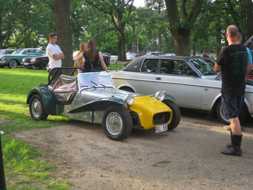 Bilträff i Parken 7 augusti